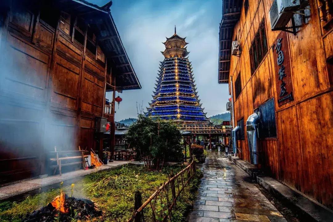 贵州黔东南为什么那么火,黔东南在贵州算不算穷的地方