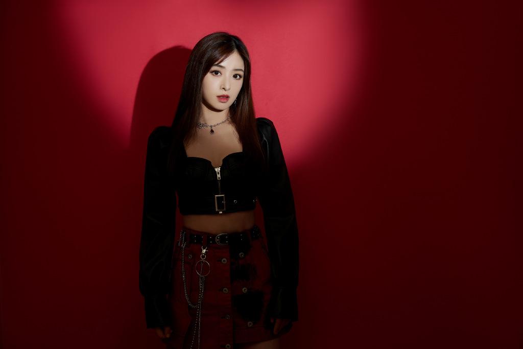 张含韵16岁夏装照片,31岁张含韵惊艳瞬间