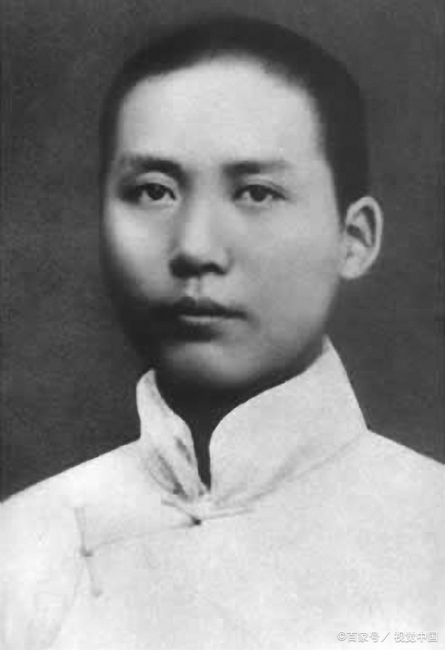 铭记今天，饮水思源，牢记伟大领袖毛主席丰功伟绩