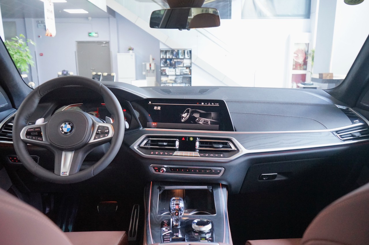 为什么同样的车型都不同配置,为什么同样配置的车比4s店优惠高