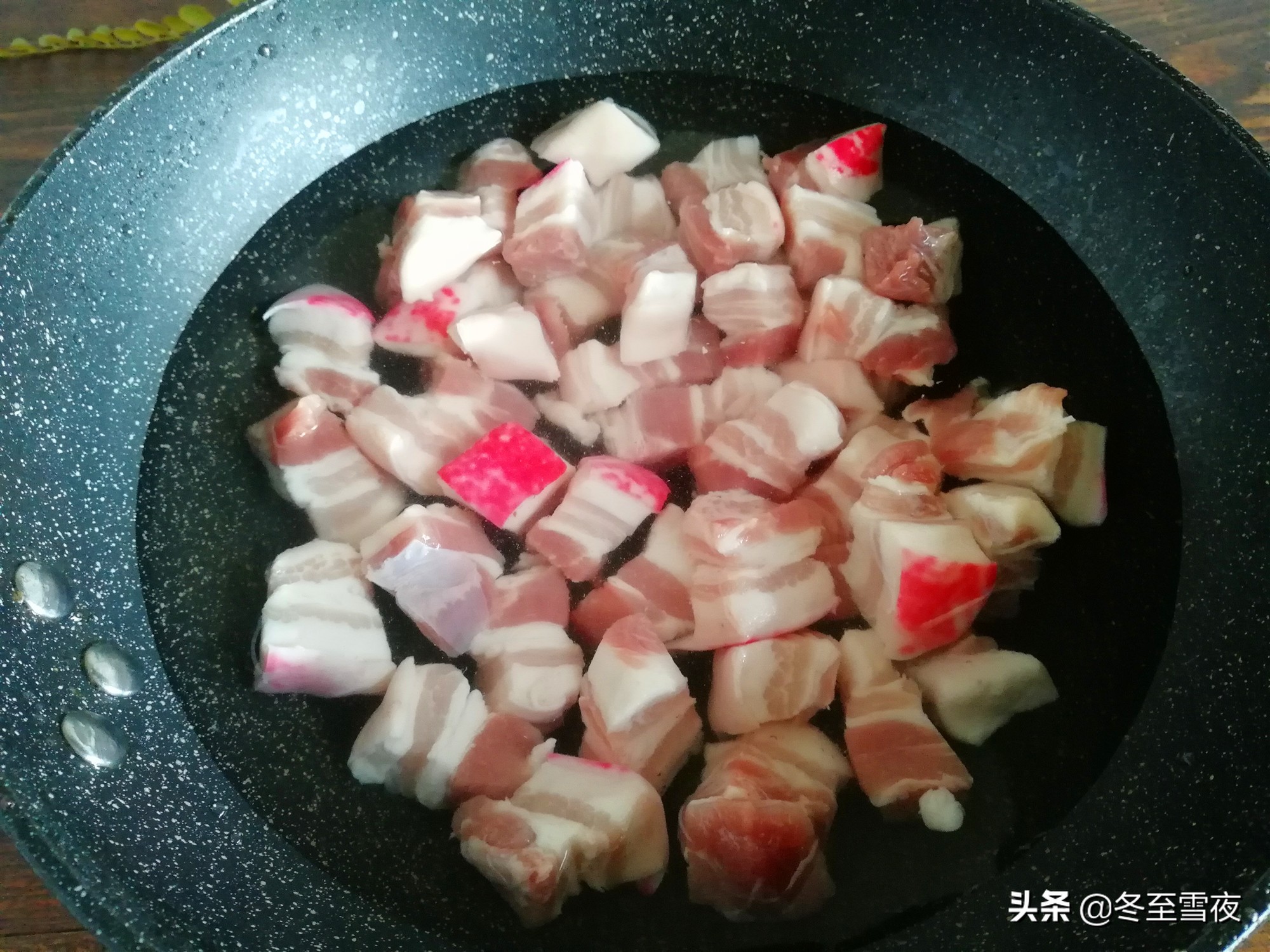 你做的红烧肉为什么不好吃,做的红烧肉肥肉软烂但是瘦肉发柴