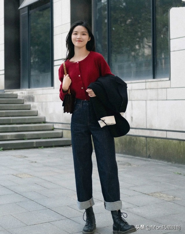 如何把宽大的毛衣穿得显瘦,春天穿毛衣教程