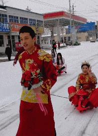 女朋友的爸爸让我二选一，看到网友的神评，哈哈我果断出击了