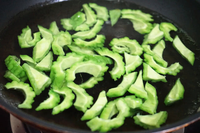 吃苦味食物需要注意什么呢,怎样快速去除吃药苦味