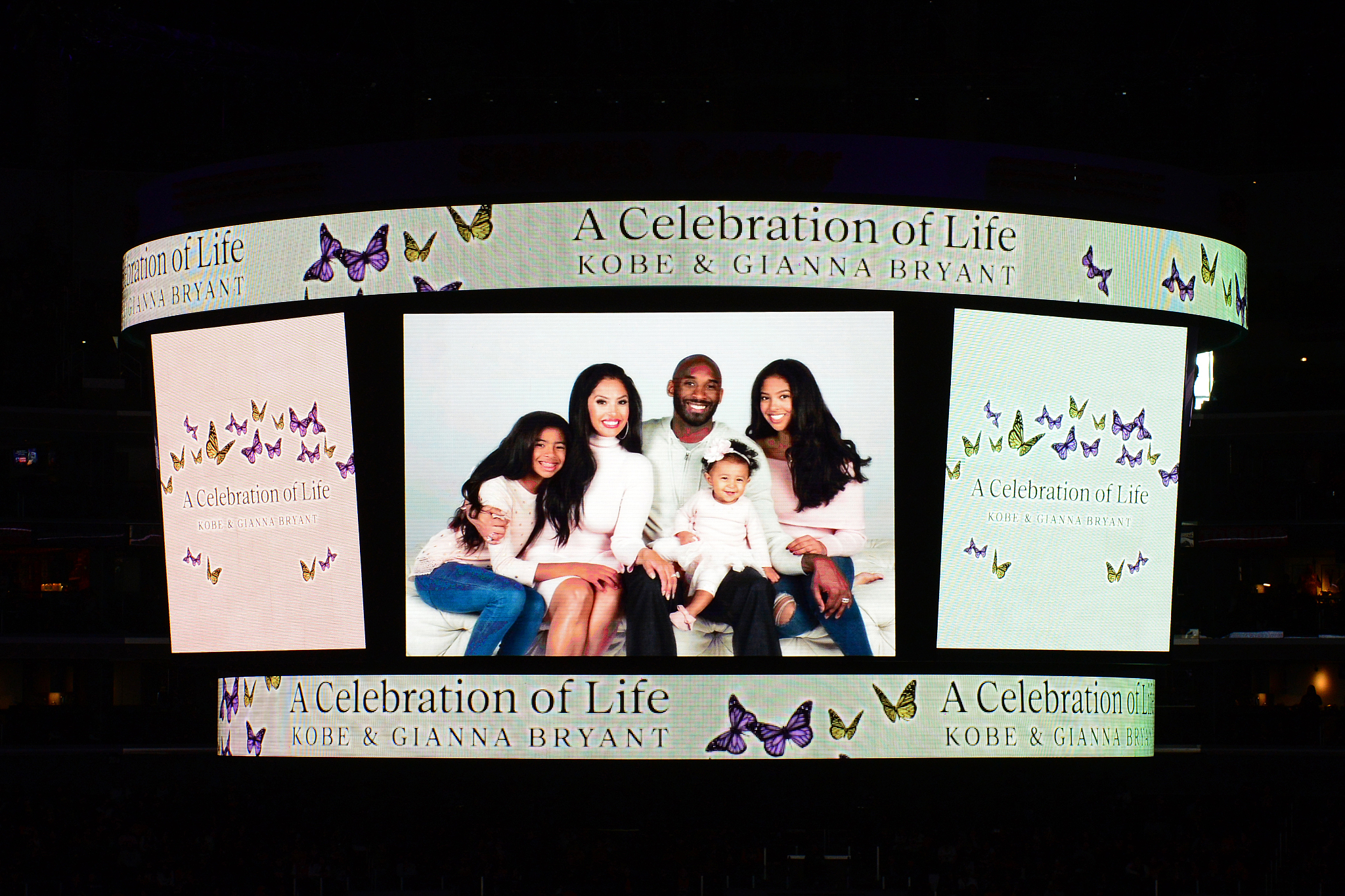 在妻子、乔丹和挚友的礼赞中，再次追忆那个有血有肉的科比