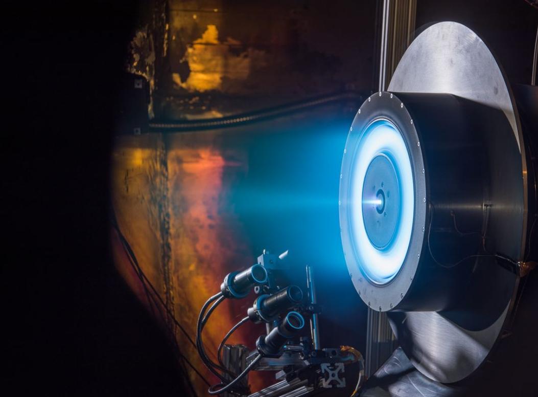 夜空中离地球最远的星是什么星,夜空中最明亮的恒星离地球有多远