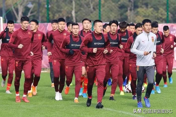 中国男篮在亚洲为什么比男足强,中国男篮为什么比足球强