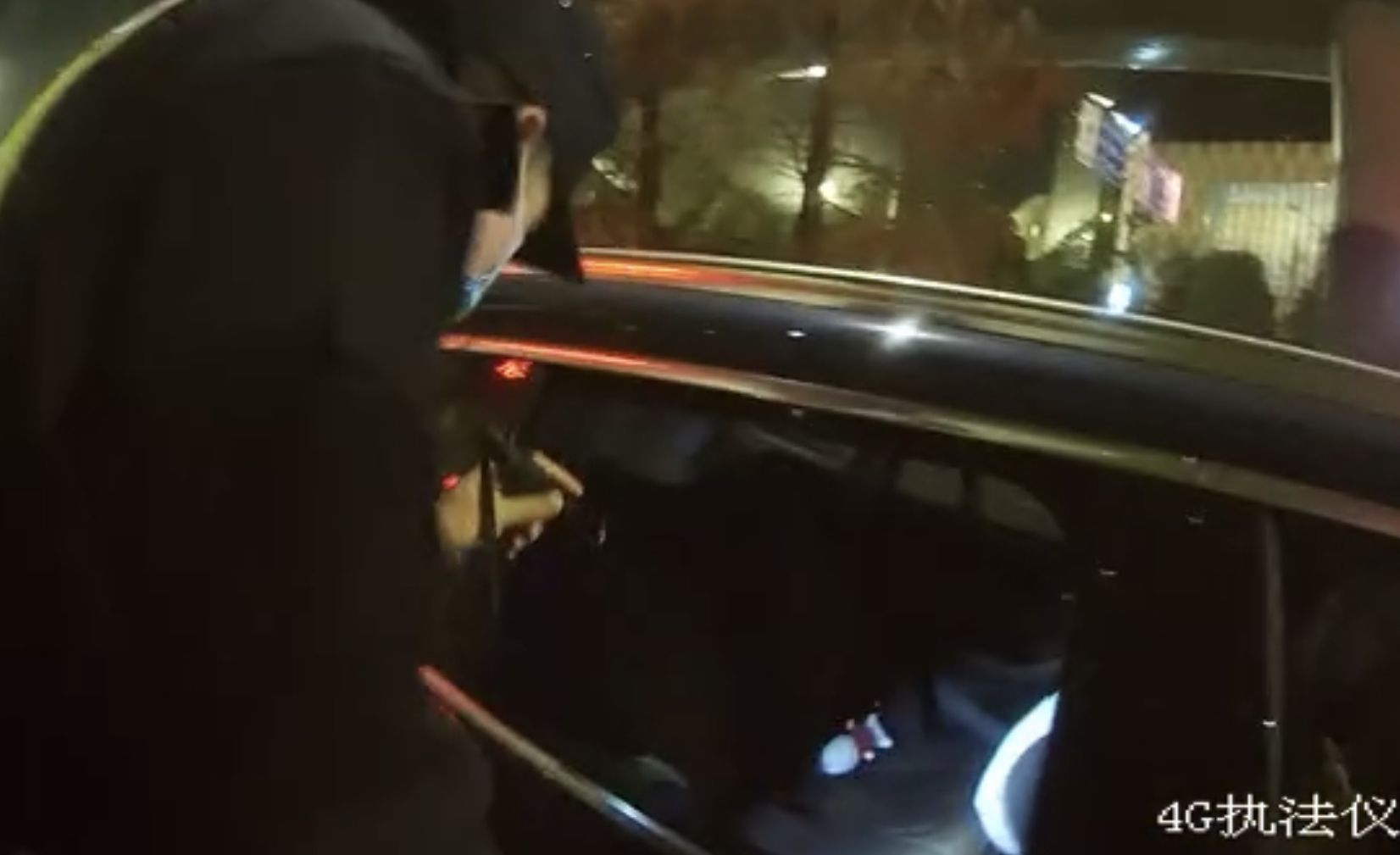 睡醒就看到28个未接电话,睡醒后发现10086发来一条消息