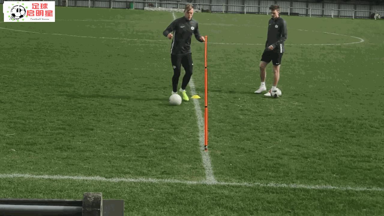 【过人】吐血推荐！比赛中10个非常有效的过人动作