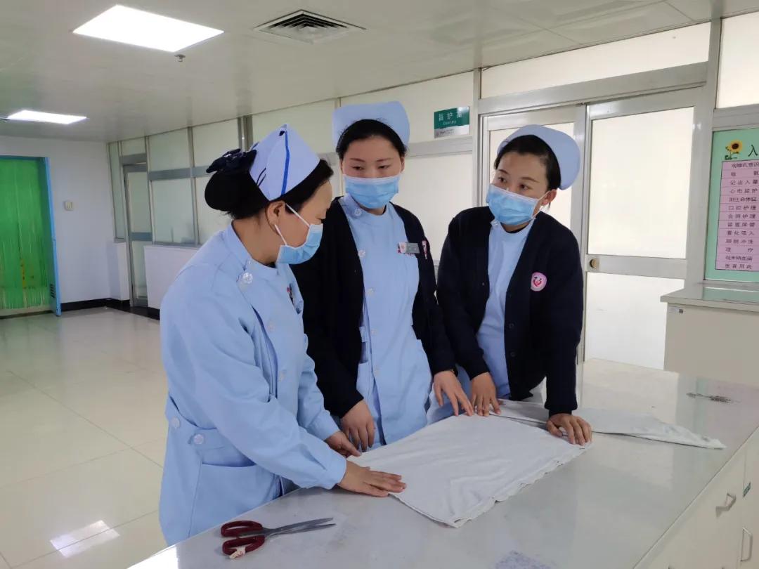 小儿股骨头坏死突然跛行怎么办,儿童股骨头坏死走路跛行视频