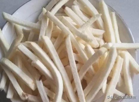 薯条过夜变软怎么炸得又酥脆,做薯条土豆焯水为什么要加盐