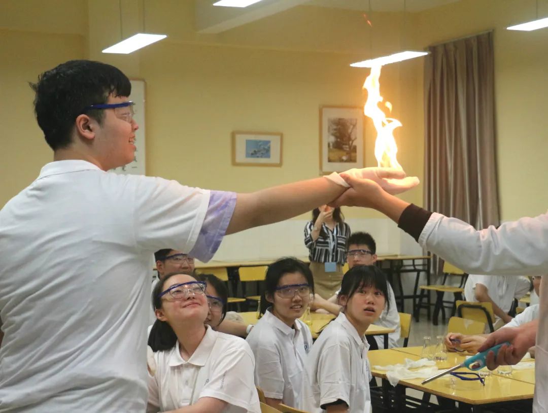 合肥一中美国蒙特威高中学费,合肥一中美国蒙特威入学要求