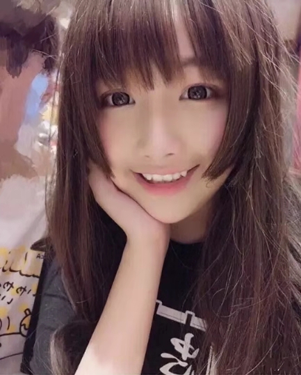 2020年流行这3款发型好看又显脸小,适合脸大女生的发型扎起来也好看