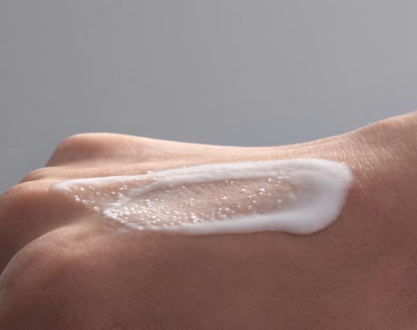 男士如何选择合适的洗面奶,男士洗面奶与女士洗面奶的区别