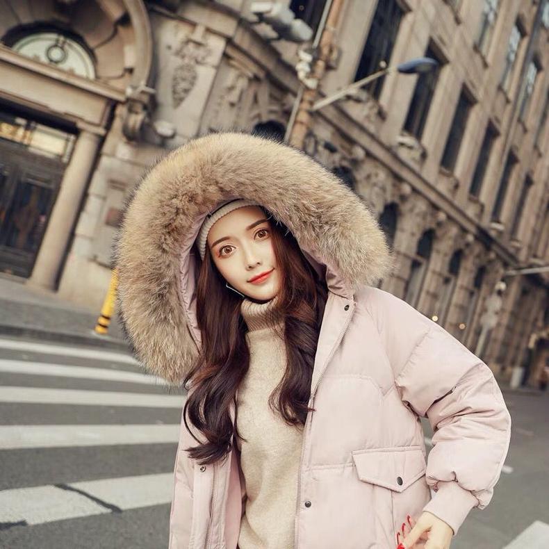 大毛领羽绒服怎么搭配,大毛领羽绒服怎么搭配好看