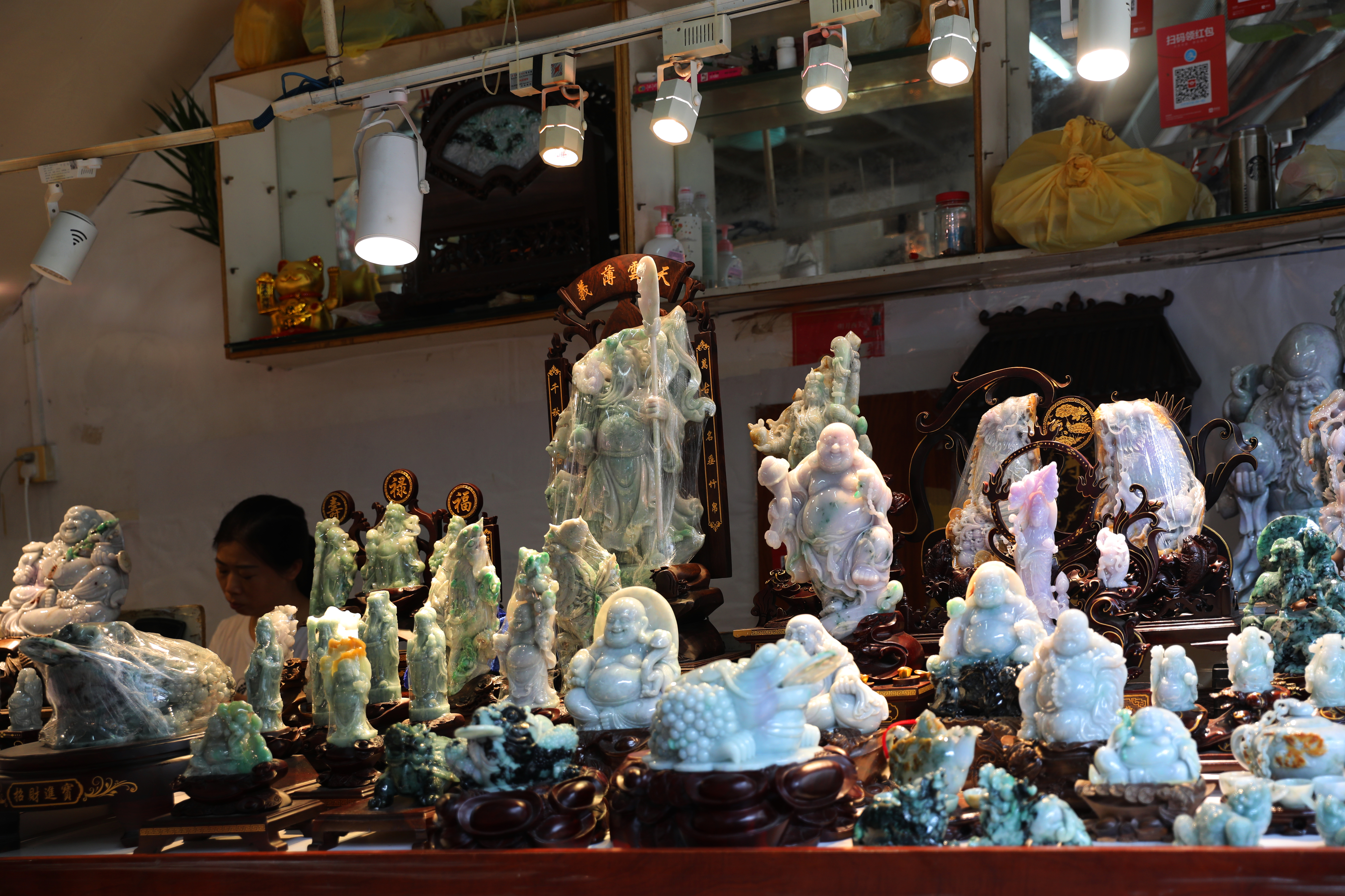 广州玉器街附近,广州玉器市场里面的玉多少钱