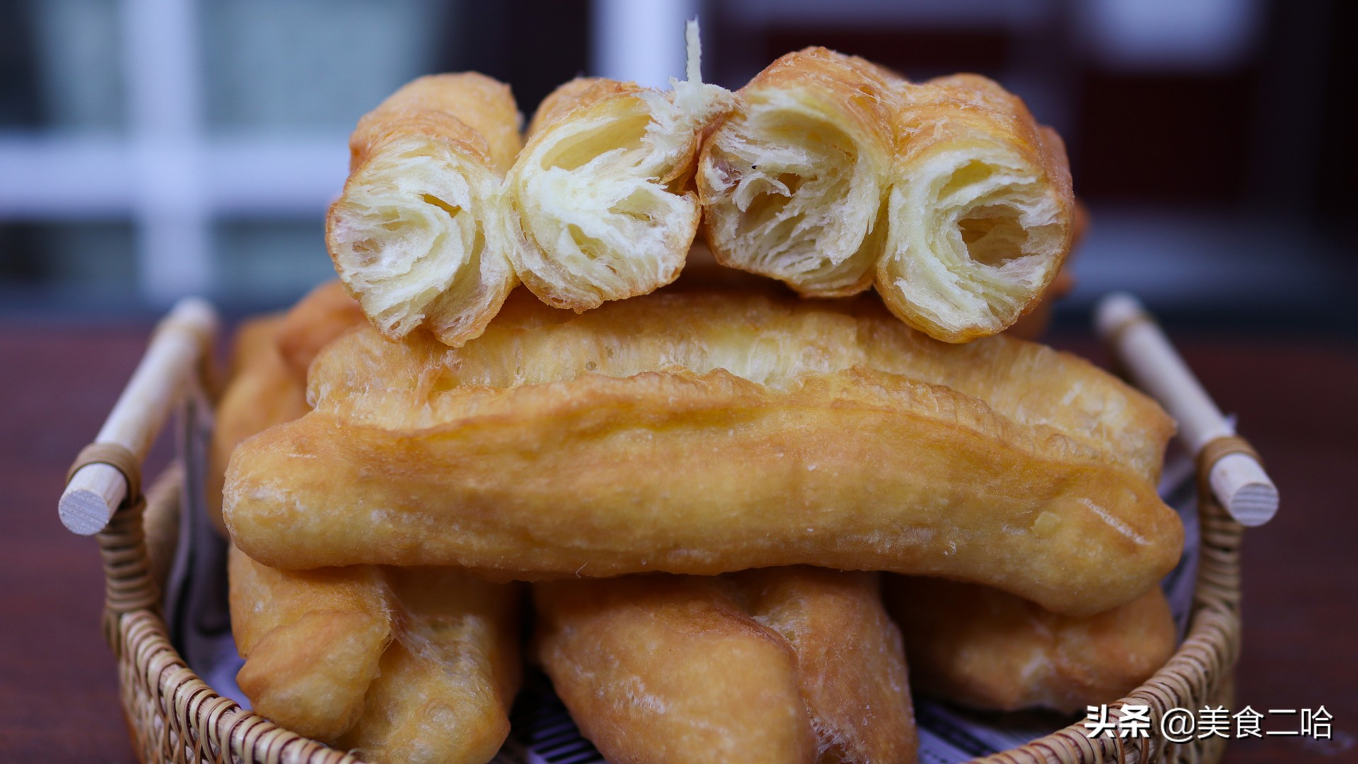 脆皮油条膨松剂怎么炸油条好吃,酥脆炸油条教程和配方