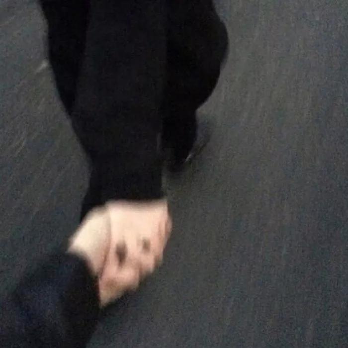 暗黑系朋友圈背景图高级质感,高冷背景图女生暗黑系