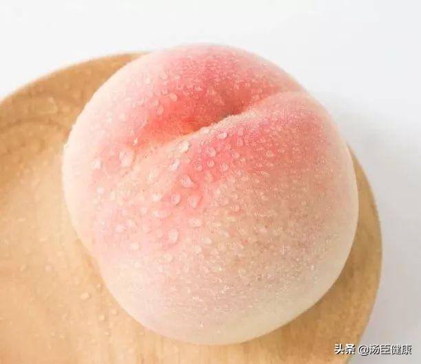 胸部可以摸摸大吗？胸大有奶，胸小没奶？医生终于说了实话