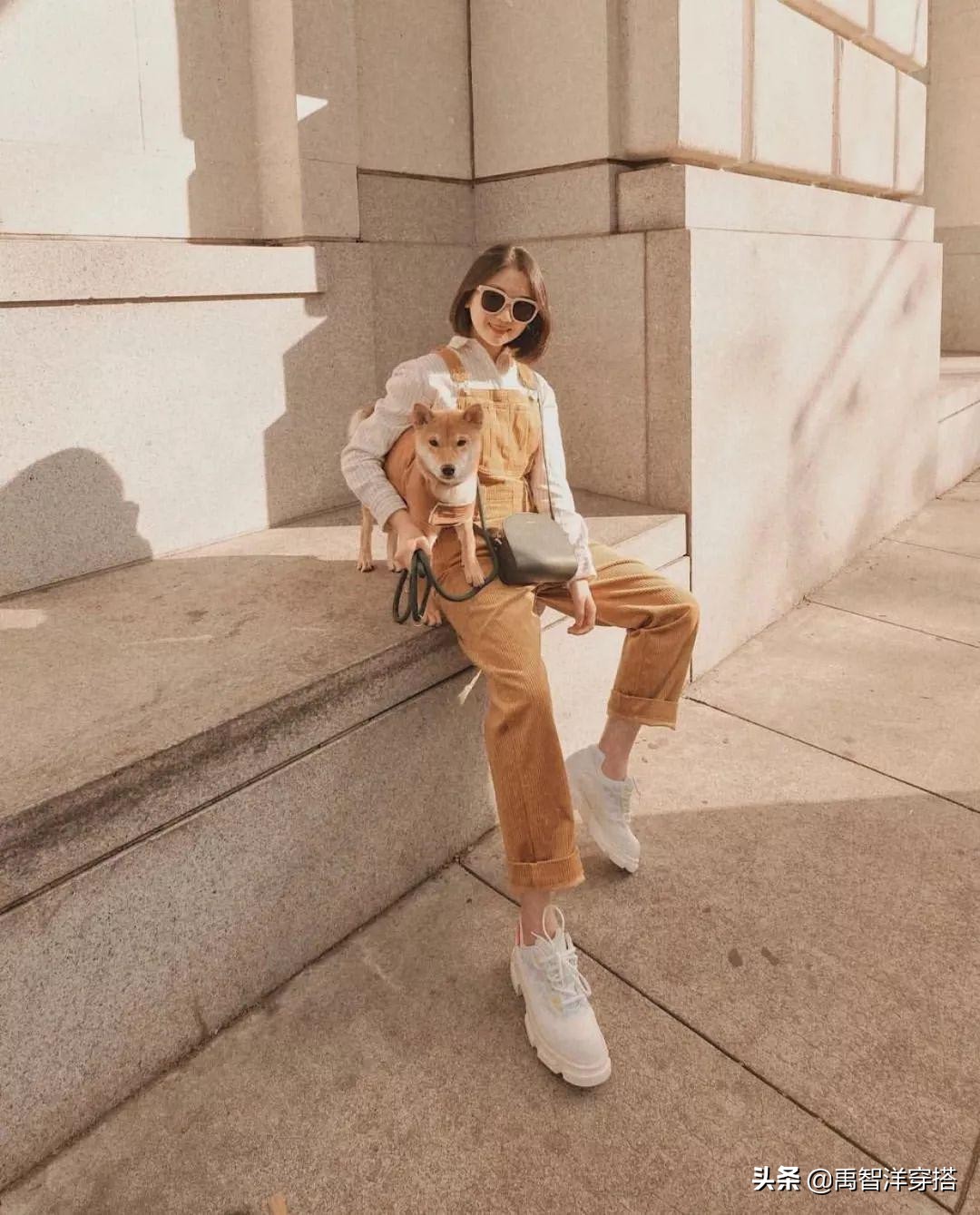 阔腿裤已经out了现在流行初恋裤,还在穿阔腿裤现在流行的是初恋裤