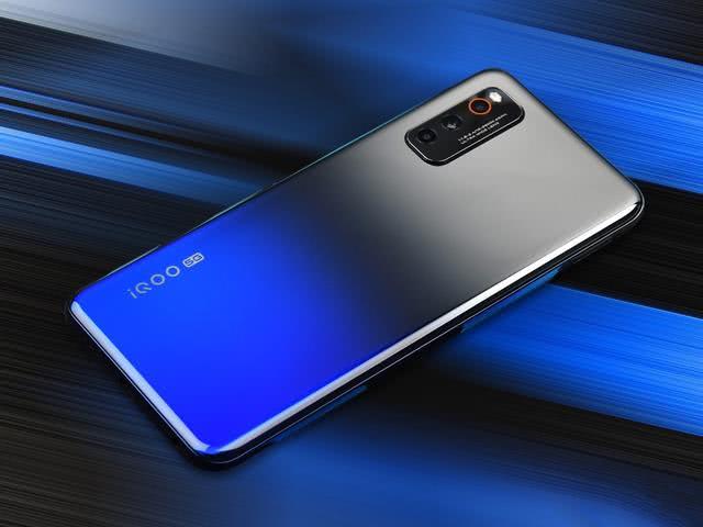 买手机没有预算？这3款手机玩游戏超舒服，学生*党**零用钱就能入手