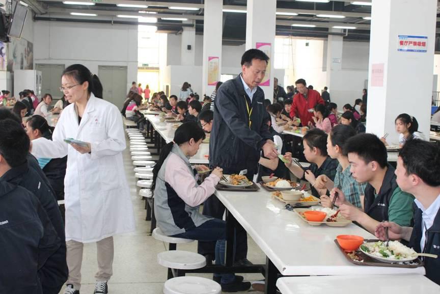 有没有人介绍个厂子上班,电子厂招聘有哪些坑