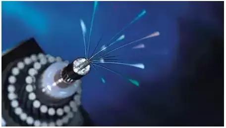 海底光缆这么长怎么安装的,海底光缆怎么铺设的费用谁出