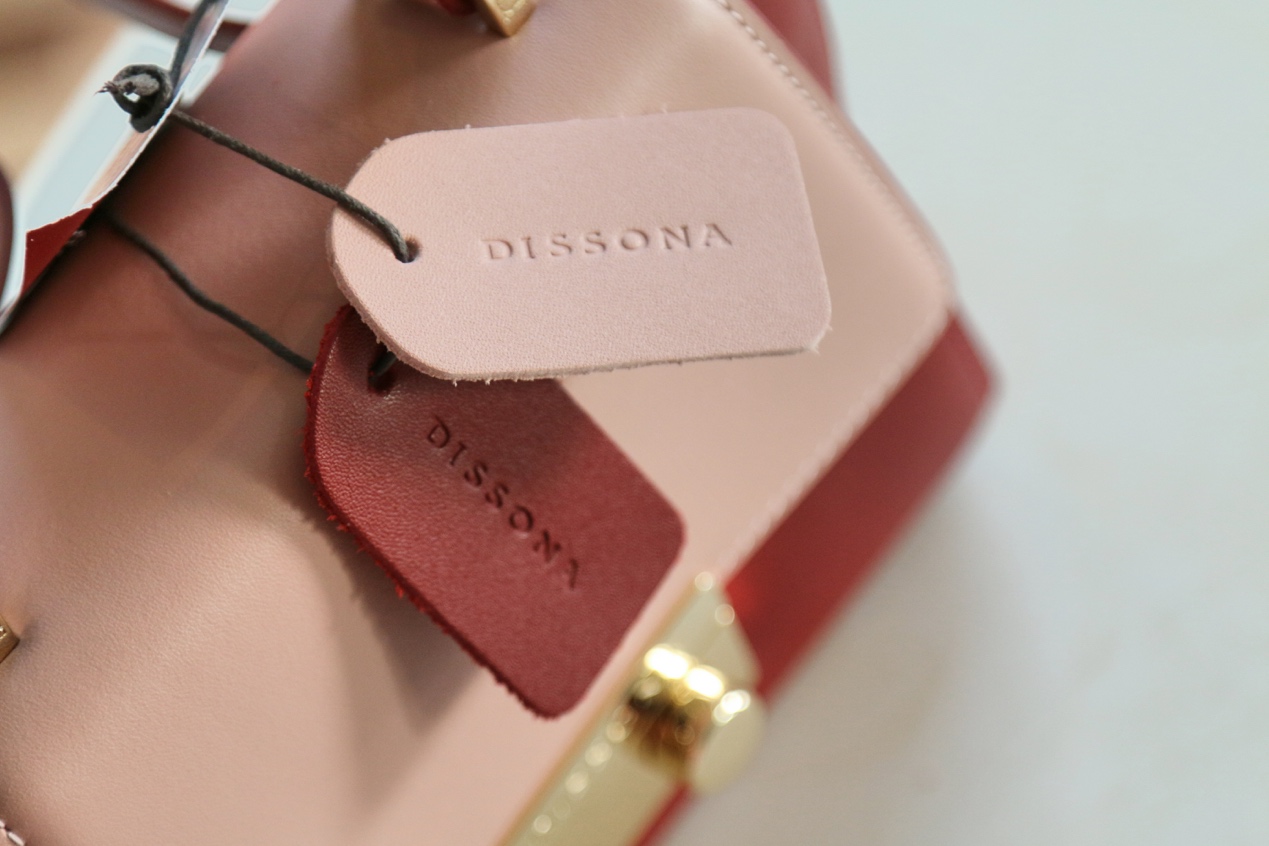 dissona迪桑娜熊猫女包,迪桑娜dissona单肩时尚斜挎包