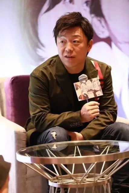 抬头纹怎么改善最好,一招教你如何祛除抬头纹