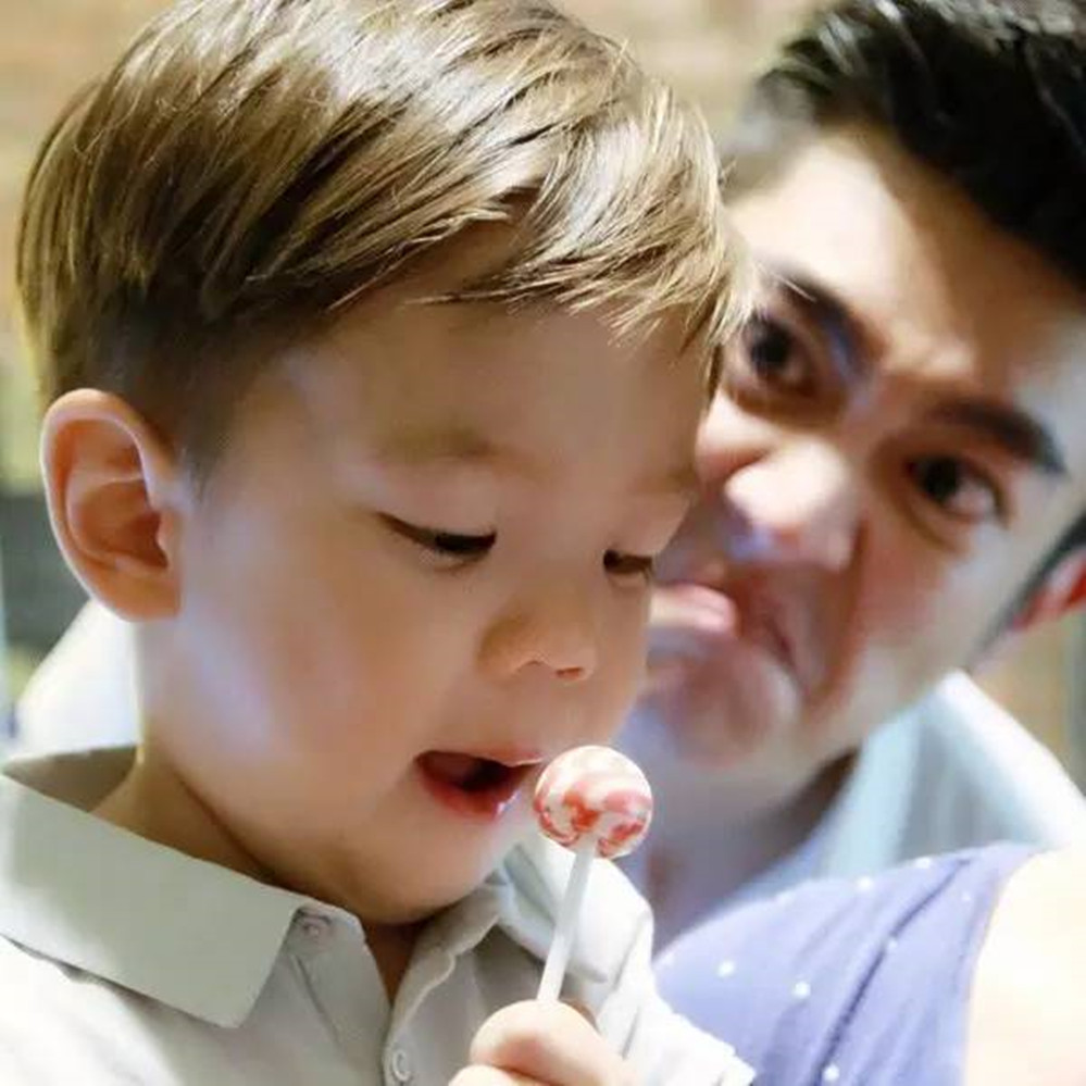 宝宝牙齿发黑被腐蚀,宝妈一个头两个大,看看以下办法能不能帮你