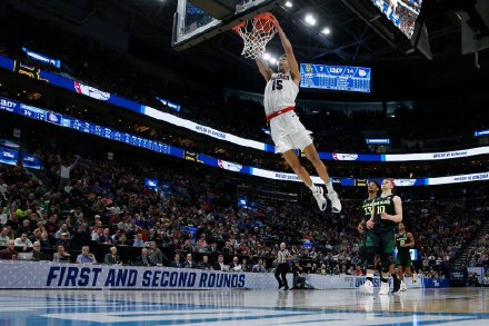 欧冠比赛直播巴萨对拜仁,体育直播欧冠比赛结果