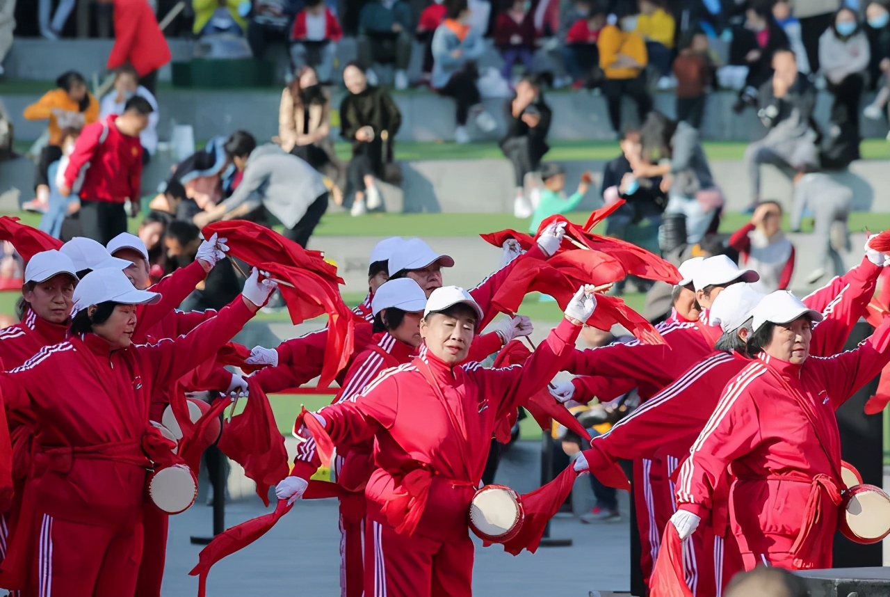 全网沸点|天津连续5年提前供热；纪念抗美援朝70周年邮票发行；韩国48人接种流感疫苗后死亡...