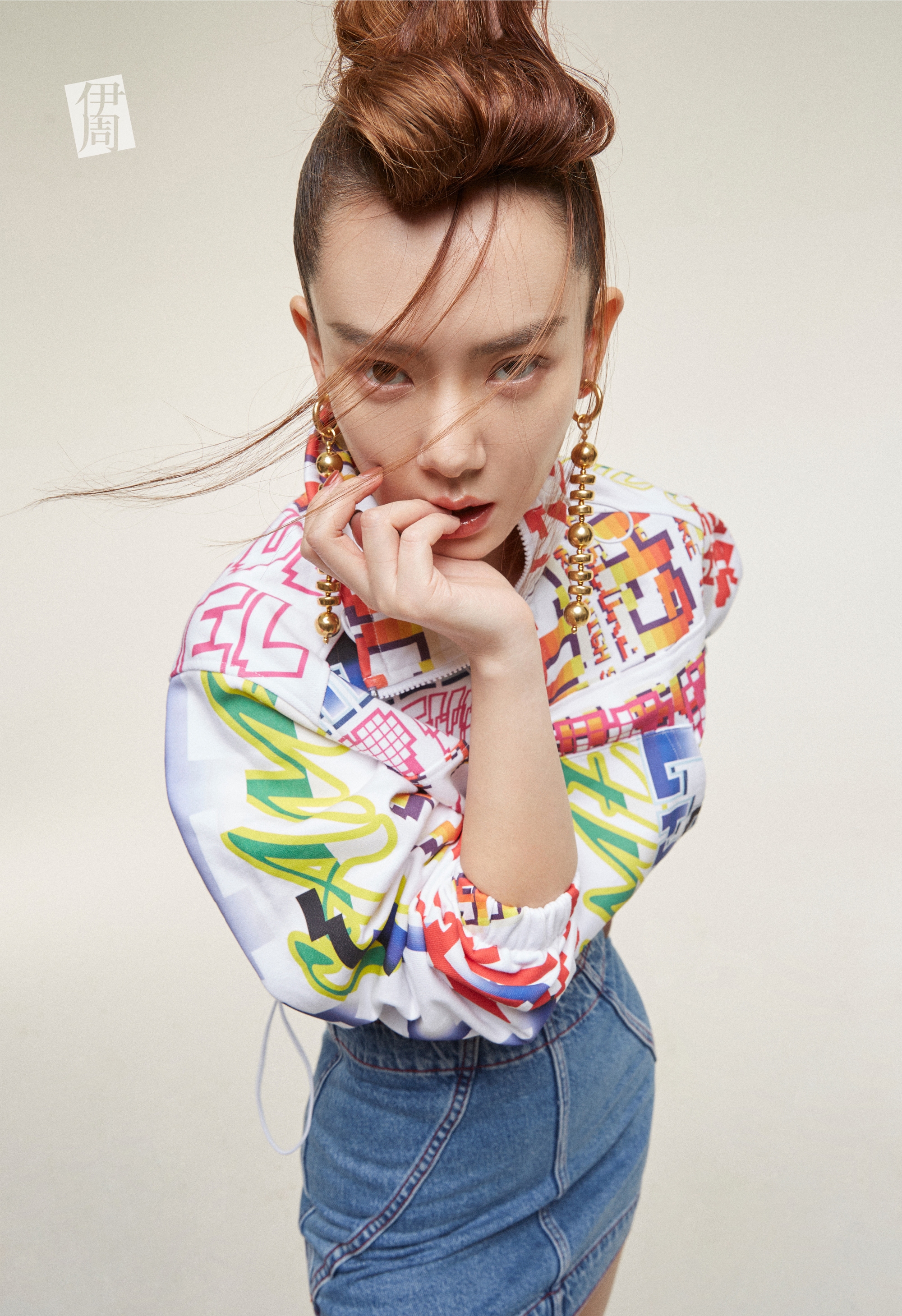 戚薇蜘蛛眼妆容,戚薇挑战睫毛