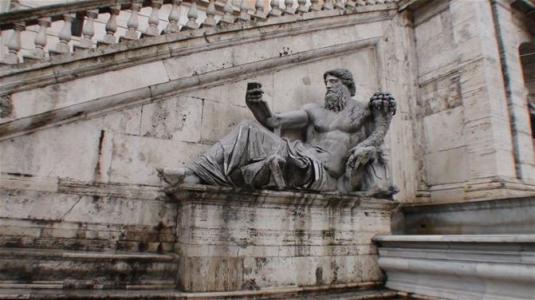 世界史｜古罗马时期元首制度下，罗马元老院是如何演变的？