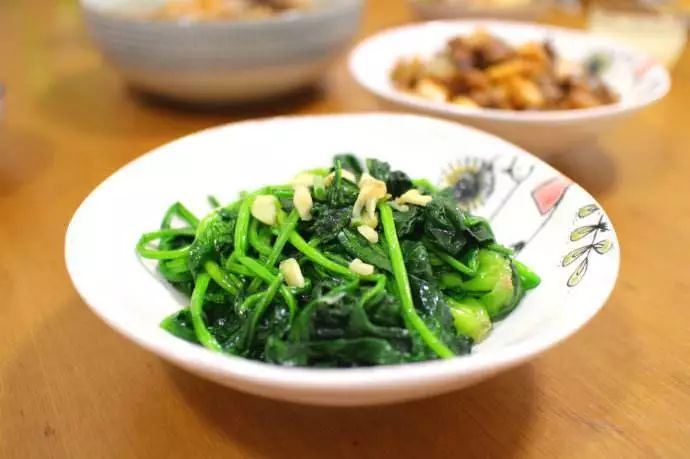 肺癌术后排痰最佳方法,肺癌早期住院流程详细