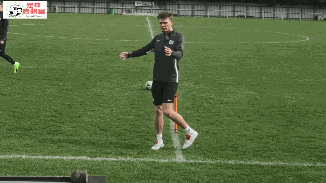 【过人】吐血推荐！比赛中10个非常有效的过人动作