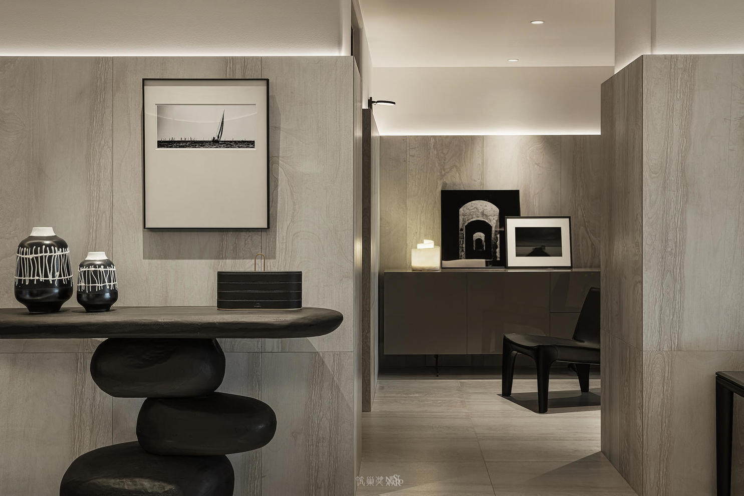 设计师梁彬：成都246㎡宁静致雅，黑与白交错空间