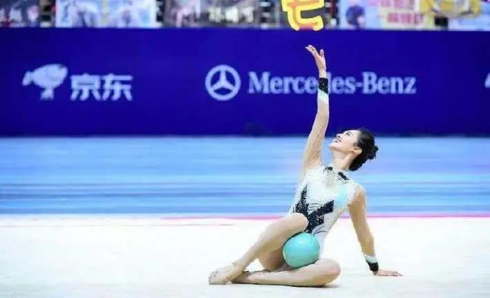 糖宝穿戏服跳舞,31岁糖宝舞蹈完整视频