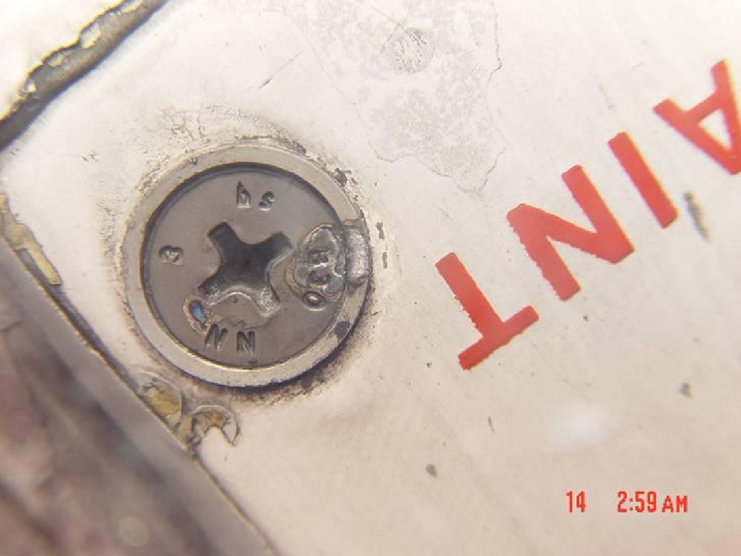 俄航在暴风雨中安全起降,俄航暴风雨中安全起降