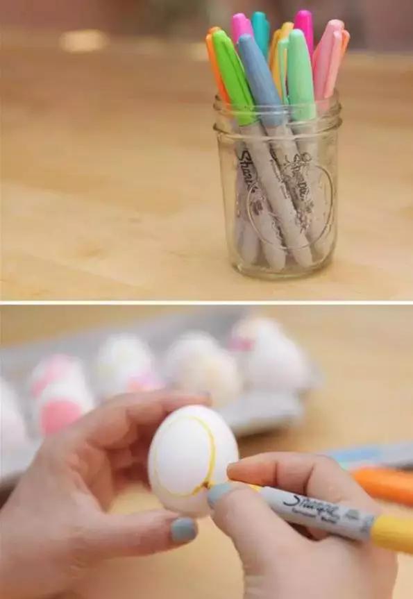 鸡蛋壳手工作品创意幼儿园,碎鸡蛋壳手工粘贴画动物图案