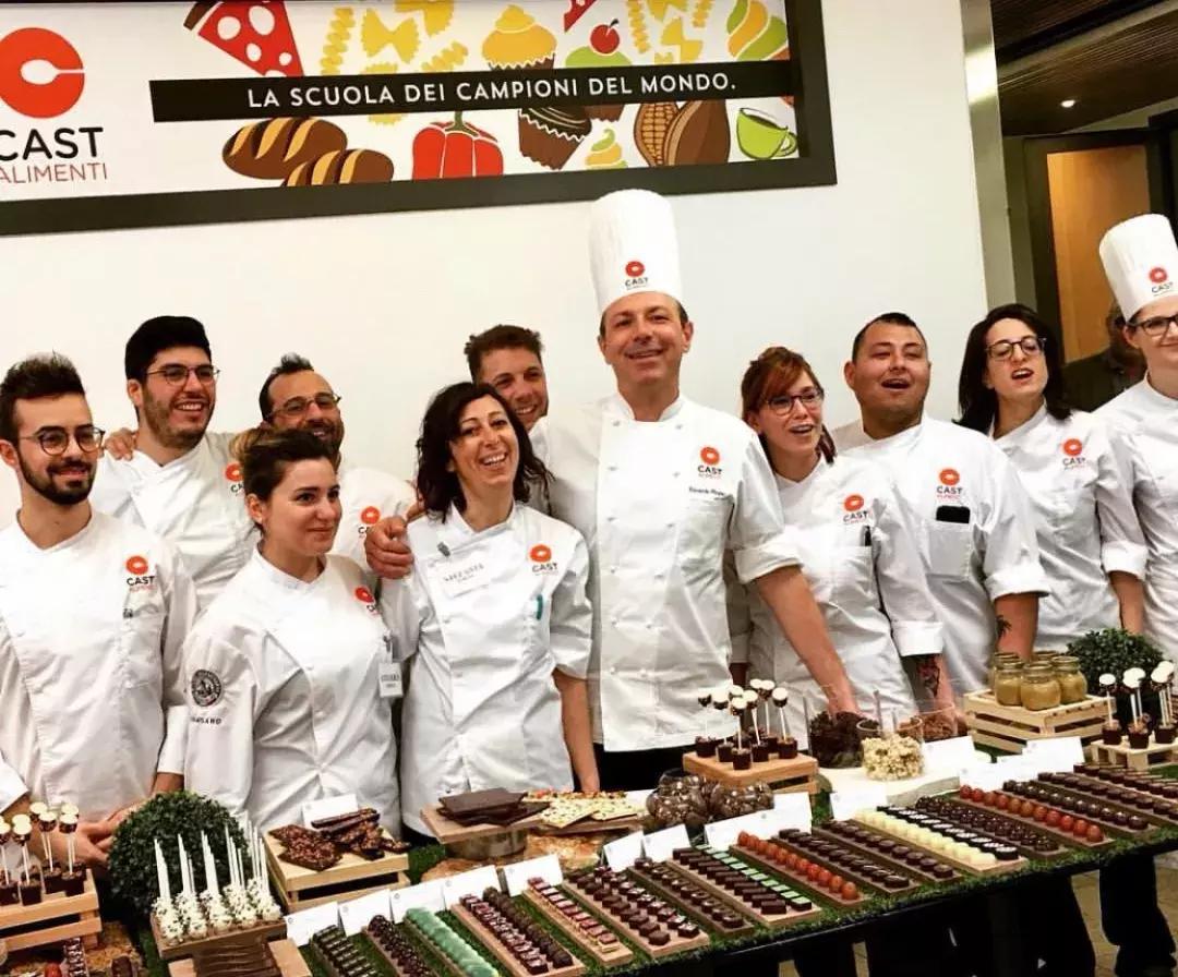 意大利是著名的时尚设计之国,意大利是真正的美食之都