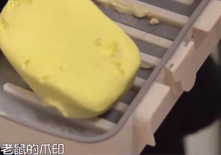 租房被老鼠咬了手指,在出租屋被老鼠咬了房东有责任吗