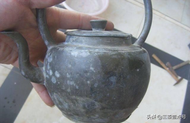 奶奶梳妆台嫁妆,奶奶的嫁妆柜子老物件