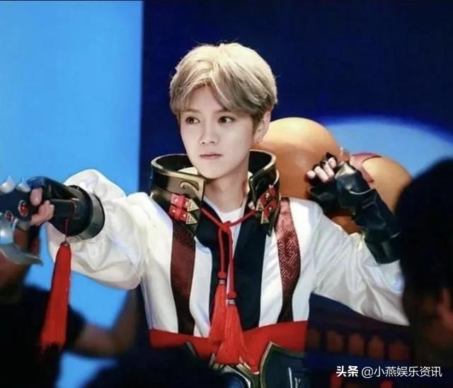 盘点六位游戏里颜值最高的cos,这些明星的cosplay简直笑skr人