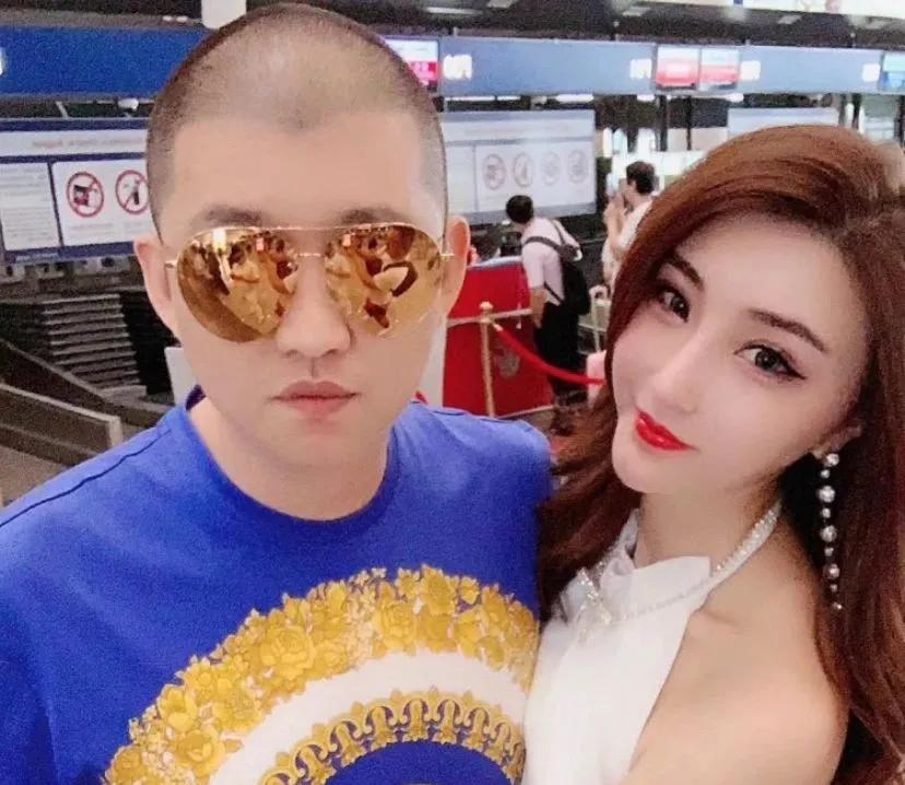 狂卖山寨手机？快手排名第一的主播，翻车了