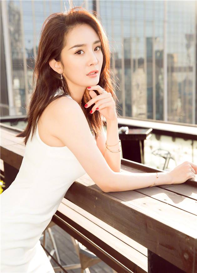 杨幂陈都灵回眸宿命感,杨幂古力娜扎钟楚曦