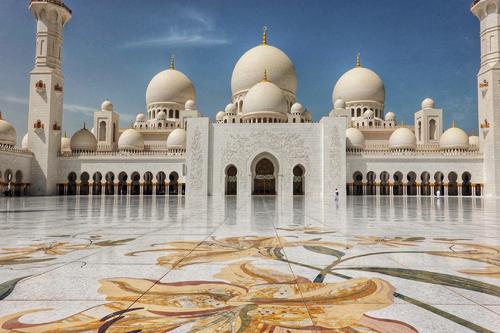 迪拜阿布扎比是哪个国家,阿布扎比和迪拜谁更值得去