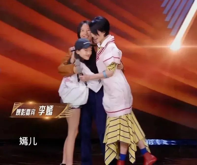 窦唯王菲窦靖童一家会同台演唱吗,窦靖童小时候像窦唯