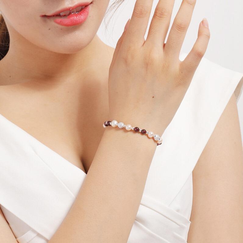 时髦不掉“链”,带你体验“腕”种风情