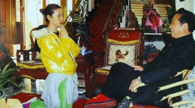 他为马云指点迷津，受李冰冰跪拜，却病死狱中无人问津，为何？